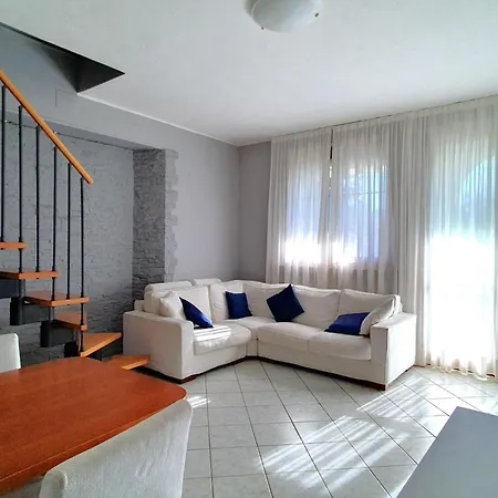 Διαμέρισμα Apartment Near Lago Maggiore And Lugano *